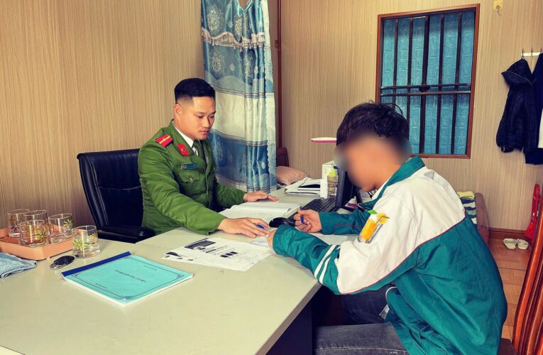 Công an xã Hồng Minh xác minh, xử lý trường hợp học sinh trên địa bàn sử dụng mạng xã hội chưa đúng chuẩn mực