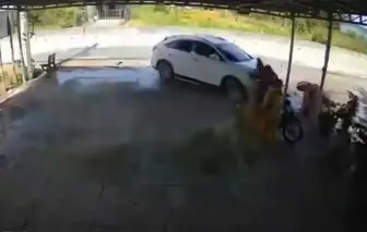 Mâu thuẫn gia đình, anh trai lái xe tông em ruột tu_vong