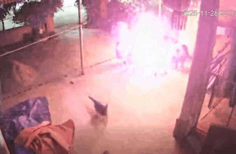 [VIDEO] TAI N.ẠN HY HỮU KHI ĐỐT THAN TRÊN NỀN BÊ TÔNG